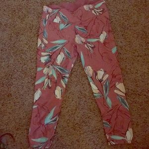 Calia workout pants from Carrie Underwoods line